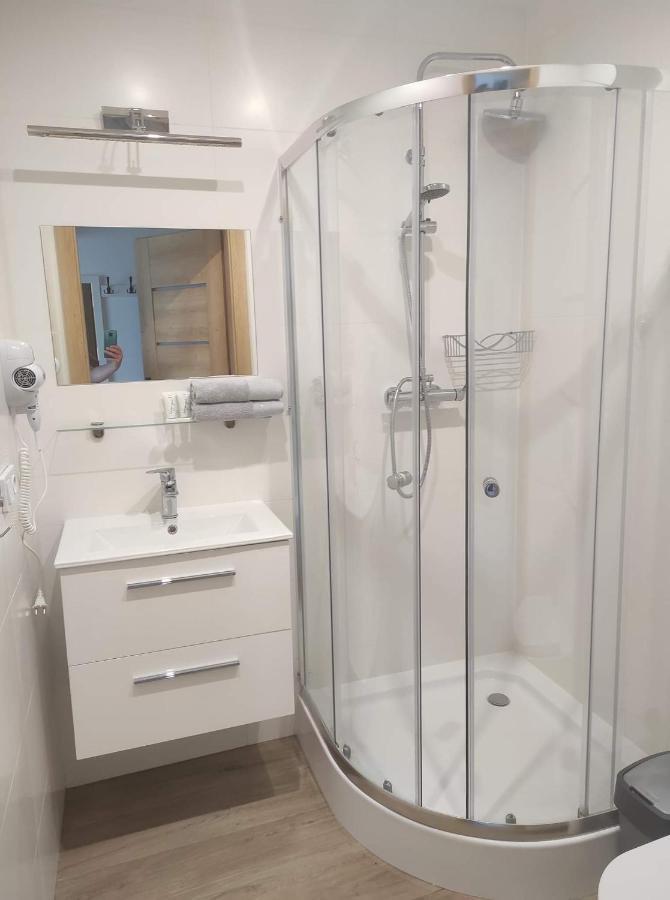 Spij W Kudowie Apartament I Pokoje Goscinne 쿠도바-즈루이 외부 사진